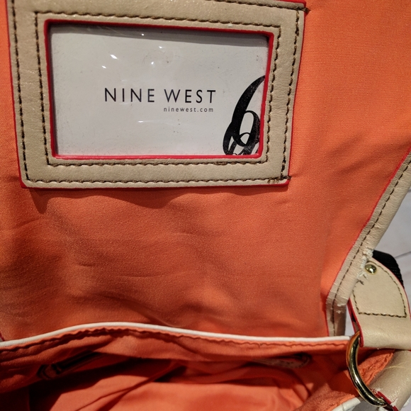 Nine West small bag Crossbody - Picture 5 of 5